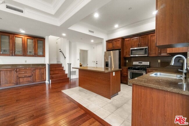 Photo - 10765 Wilkins Ave Unit 3