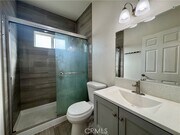 Photo - 729 W 12th St