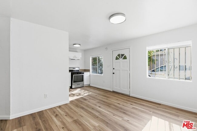 Photo - 2542 Thurman Ave.