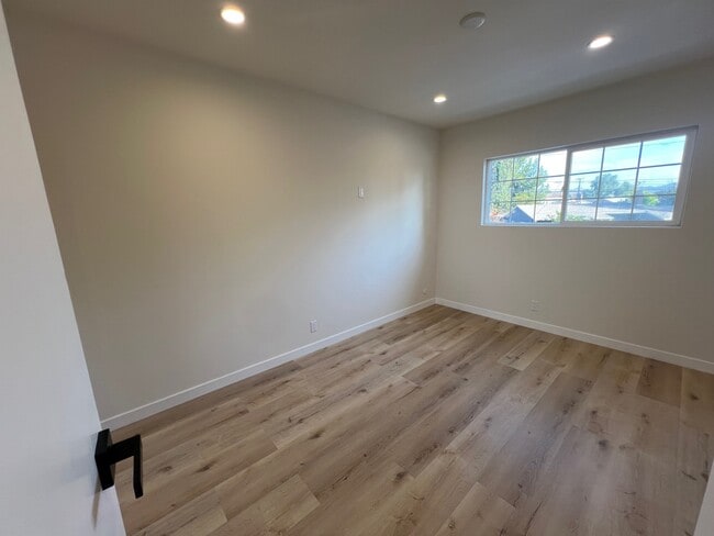 Photo - 2513 Hermosa Ave