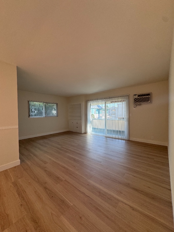 Photo - 283 S El Molino Ave Unit 7