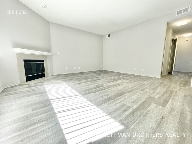 Photo - 11223 Richland Ave Unit 302