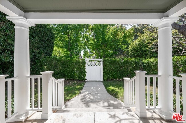 Photo - 1441 N Ogden Dr