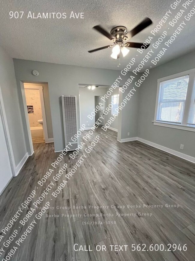 Building Photo - 907 Alamitos Ave Rental