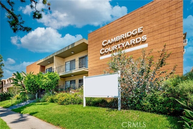 Photo - 17931 Devonshire St Apartment Unit 11