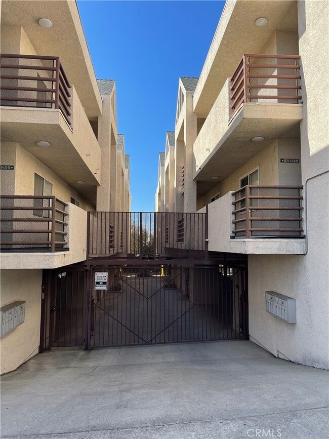 Photo - 10115 Pinewood Ave Condo Unit 102-102