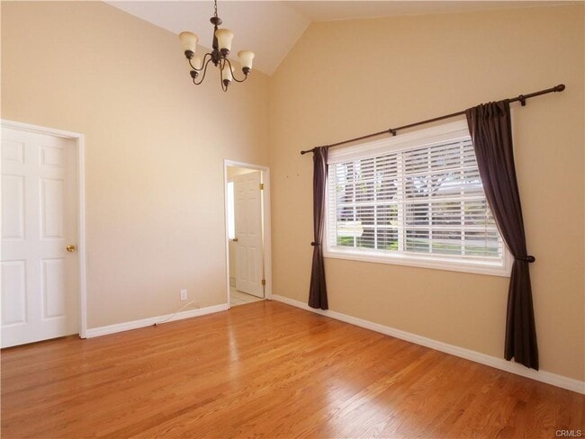 Photo - 241 Pso De Granada