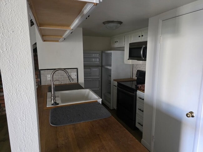 Photo - 2 bedrrom 1 bath