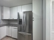 Photo - 535 W 4th St