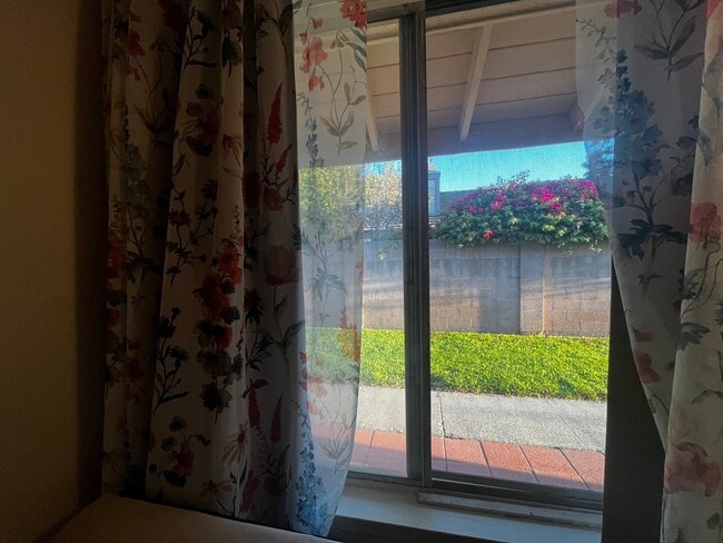 Photo - 2211 S Mountain View Ave Unit 1