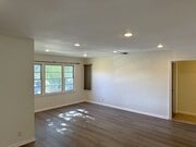 Photo - Spacious 4+2 SFR, 3 blocks from LMU, firep... House