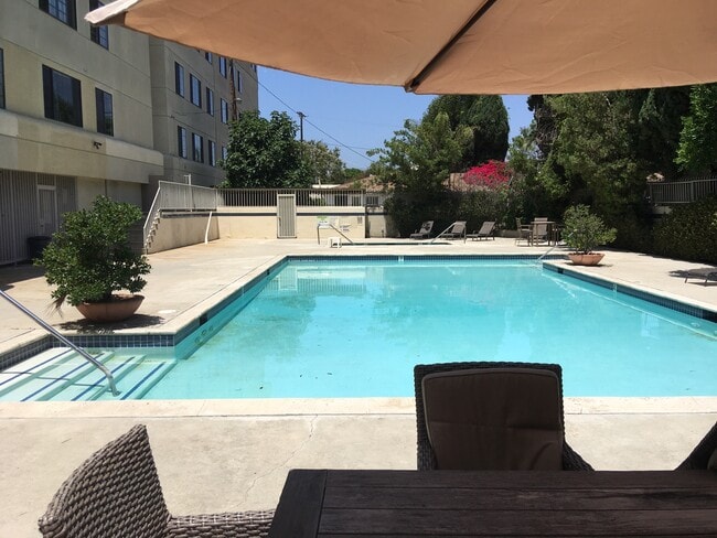 Pool - 4800 Sepulveda Blvd.