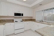 Photo - Spacious End-Unit 2 Bed, 2 Bath with Den For Lease in Irvine