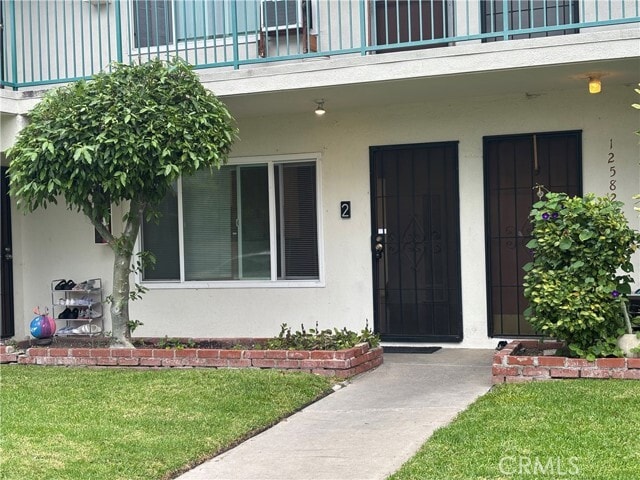 Building Photo - 12582 Flower St Unit 2