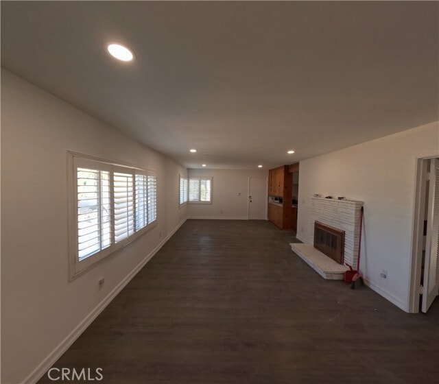 Photo - 255 W La Verne Ave