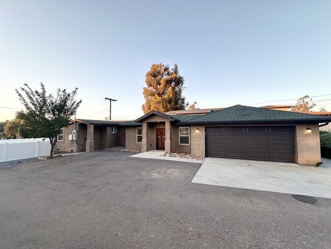 Building Photo - 2315 Tavern Rd