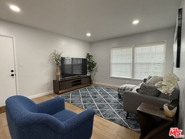 Photo - 3310 W 77th St Condo Unit 1