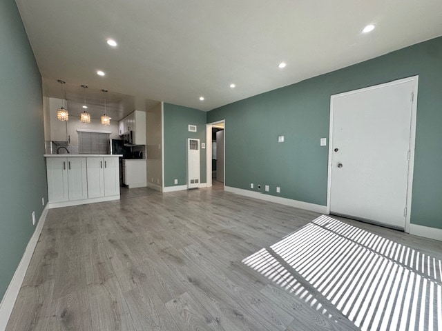 Photo - 7555 De Longpre Ave Unit 4