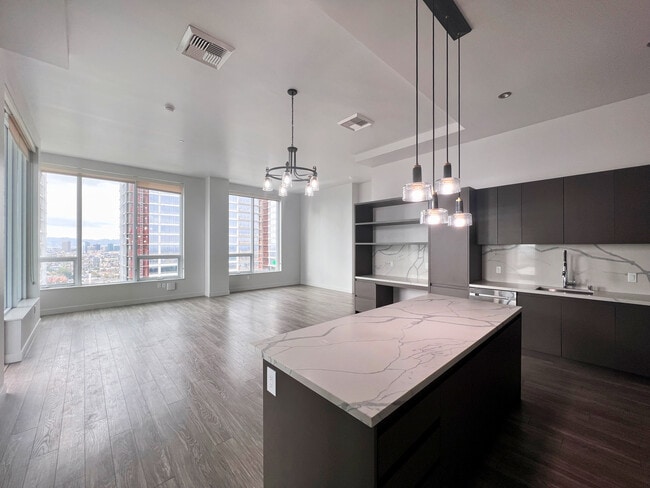 Photo - 1133 S Hope St