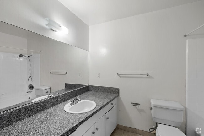 Studio - 500SF - Bathroom - Hacienda Apartments