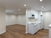 Photo - 18657 Collins St Unit 4