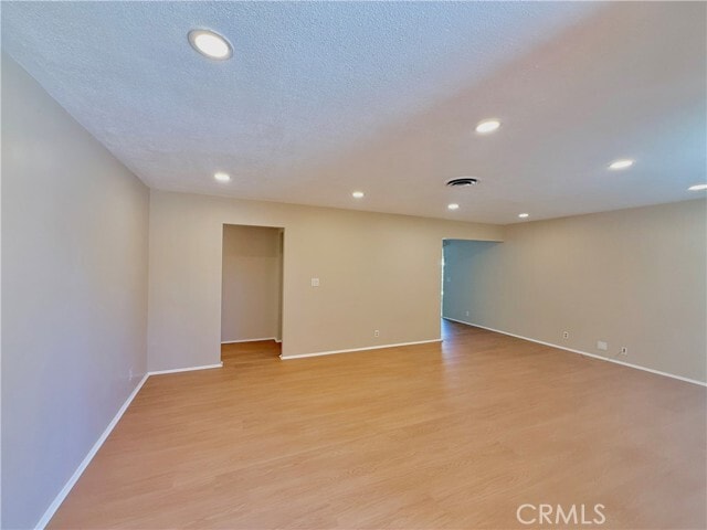 Photo - 1100 Val Monte Dr