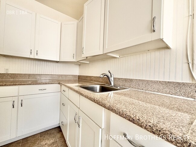 Photo - 439 N Van Ness Ave Unit 6