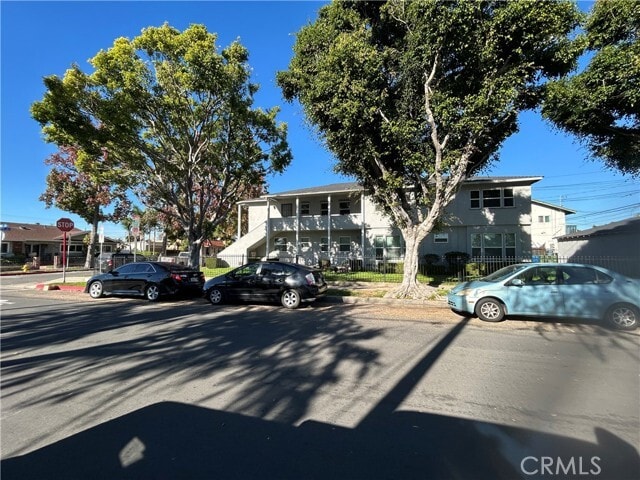 Photo - 966 Holly St