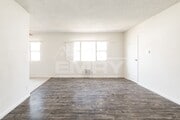 Photo - 304 N Market St Apartment Unit 2