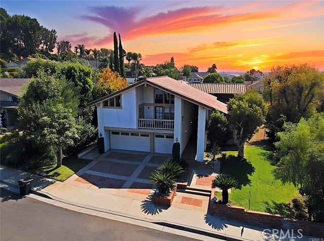 Building Photo - 2230 E Vista Mesa Way