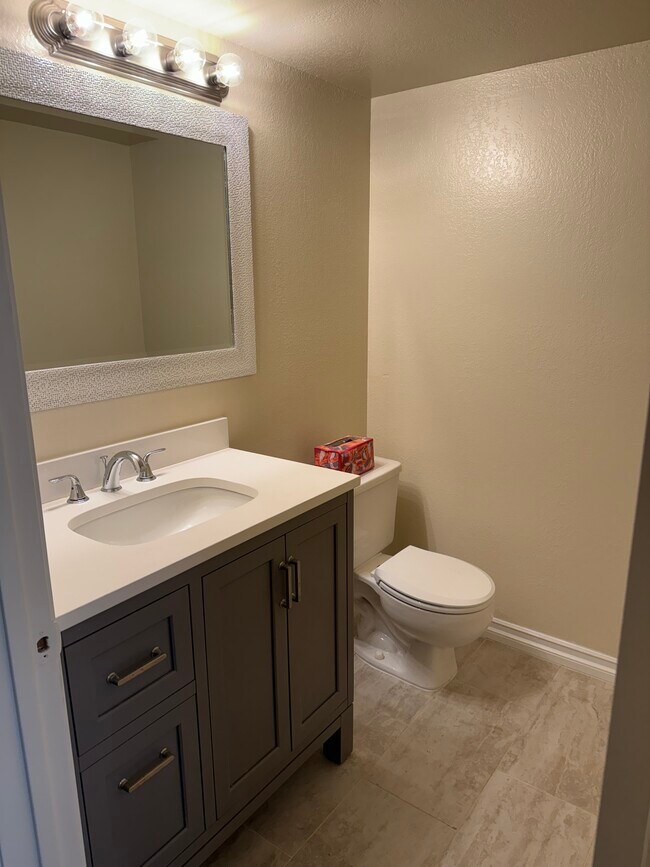 1st floor 1/2 bathroom - 10824 Palms Blvd Unit 3