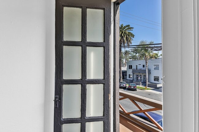 Photo - 119 Orange Ave Unit 04