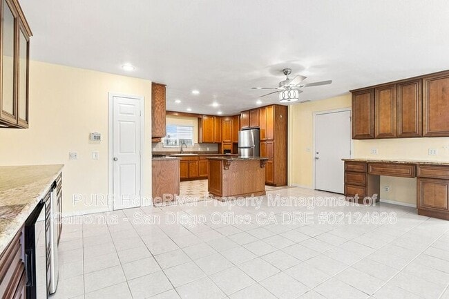 Photo - 640 Felicita Ave