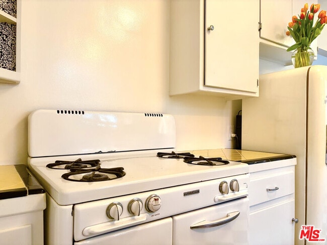 Photo - 1325 Washington Ave Unit B