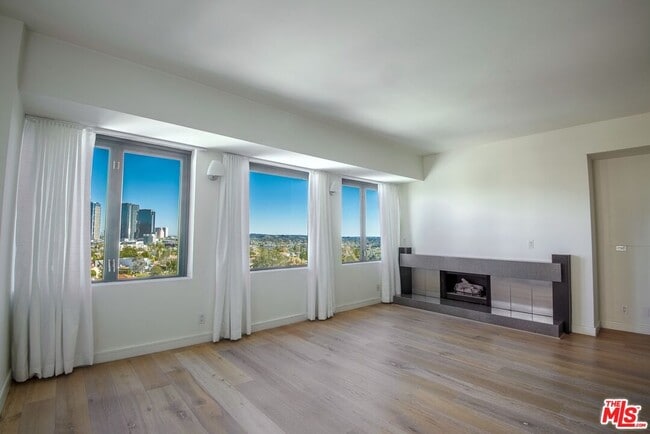 Photo - 10520 Wilshire Blvd Unit 1004