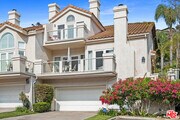 Photo - 622 Palisades Dr Townhome