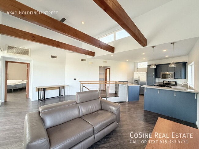 Photo - 4341 Goldfinch St