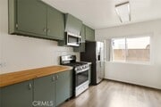 Photo - 740 W 27th St Apartment Unit 2