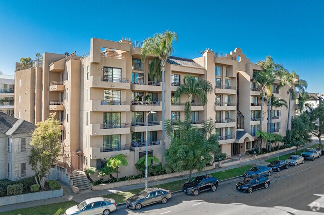 Photo - 8544 Burton Way