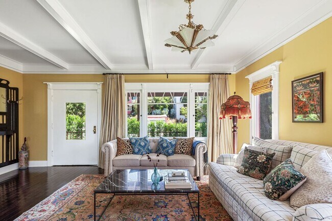 Photo - 811 Occidental Blvd