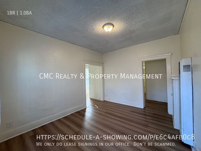 Photo - 426 W 9th St