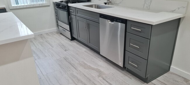 Photo - Remodeled 1 Bedroom Unit in Orange Unit 1439