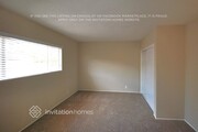 Photo - 1613 W 49th St