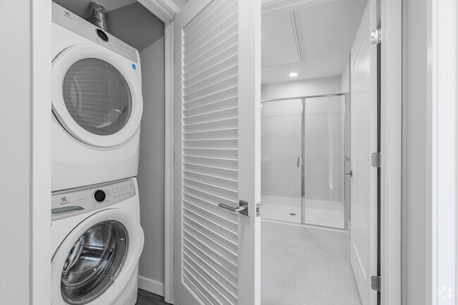 2BR, 2BA - 1,374SF - AV8 Little Italy