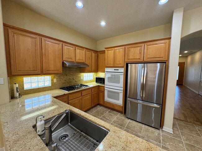 Photo - 1684 Blue Canyon St