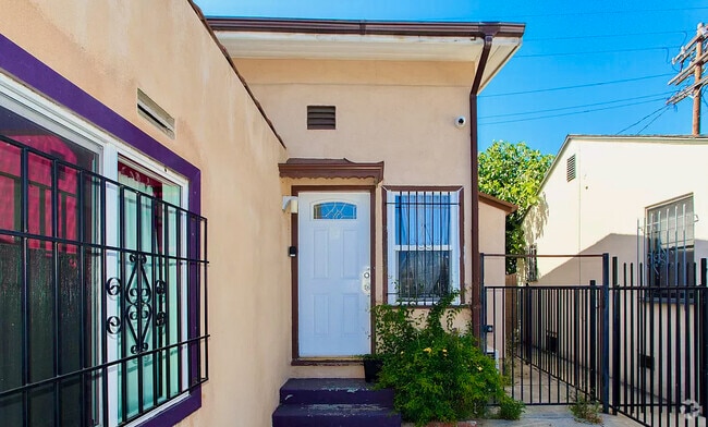 Building Photo - 5825 Venice Blvd Unit 1 Rental
