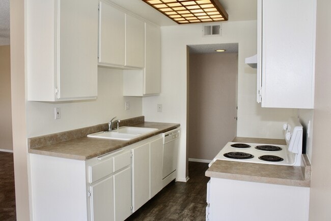 Photo - Large 2 Bedroom 2 Bath Condo with 1 Parking Space in Long Beach Coming Soon!
