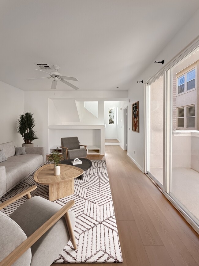 Building Photo - 1262 Elfin Forest Rd W