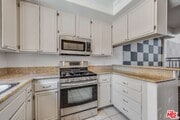 Photo - 10924 Bloomfield St
