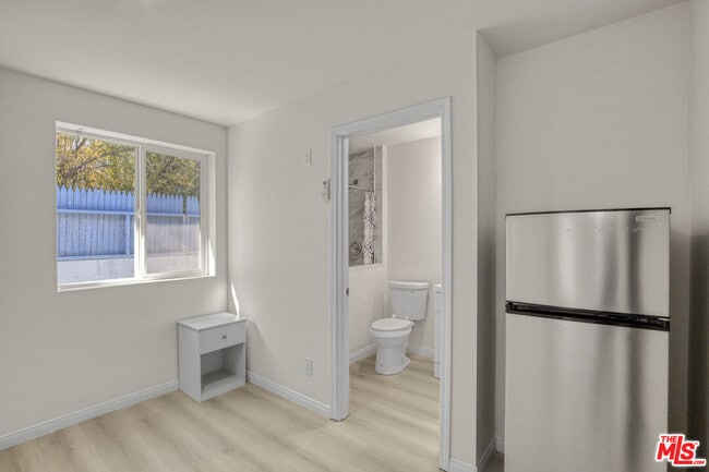 Photo - 7705 Baird Ave